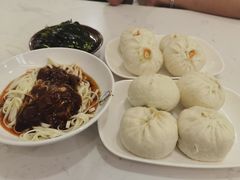 -李与白包子铺(桐梓林店)