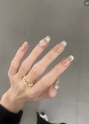 -赢韵美甲美睫瑞士净斑中心