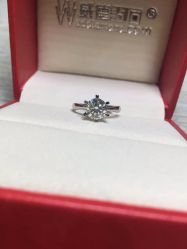 -威德钻石-克拉钻大本营(南京东路店)