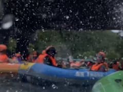 -雅鲁激流探险漂流