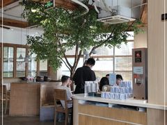 -蜜桃餐厅·伴山(湖滨商业街店)