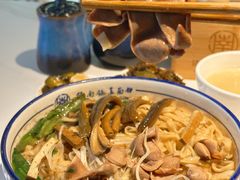 -镇南锅盖面馆(解放路店)