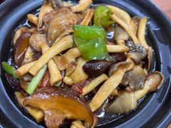 -胡子饮食店
