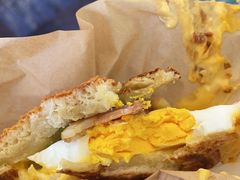 Cheese&nbsp;ham&nbsp;croissant-星巴克(香港国际机场44号闸店)