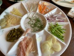 -龙悦湾酒家·八阵鱼生·渔人码头店
