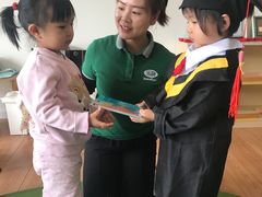 -乐融婴幼儿成长中心(四季青校区)