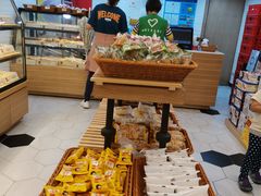 -牛朋牛奶棚(南昌路店)