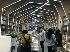 -覔书店(壹方城店)