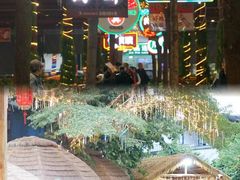 -三亚火车头万人海鲜广场