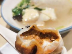 -小杨生煎(浦江欢乐颂店)