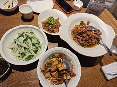 -湘力力小院·鱼汤泡饭(枫林路店)