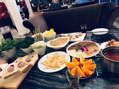 -云中捞高空旋转餐厅(商茂世纪广场店)
