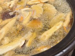-菌之家·专业纯野生菌火锅·特色炒菌