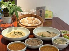 -裕兴记•蟹黄面馆(人民广场店)