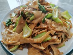 -何适山庄 ·可团建(水长城P2停车场店)