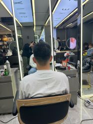 -藤野造型烫发染发