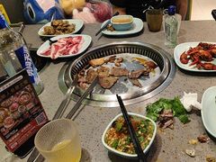 -金滏山烤肉·海鲜·火锅自助餐厅(襄阳万达店)