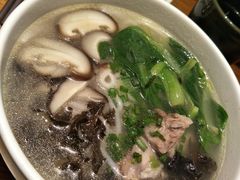 土鸡汤捞米线-云海肴·汽锅鸡·云南菜(苏州中心店)