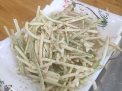 麻酱拌西葫芦丝-张记焖窑·十五年专注焖烤(雍和宫店)