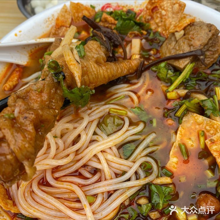 我愿称之为南京螺蛳粉之天花板，必打卡！