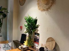 -八月美食小馆(银泰城总店)