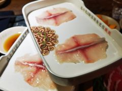-老牌坊云南鱼豆花火锅(哈西万达店)