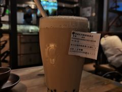 大红袍珍珠奶茶-湊湊火锅·茶憩(杭州湖滨银泰in77店)