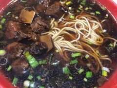 -小龙大肉面馆