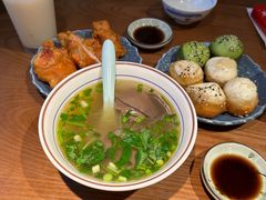 -鑫震源·苏式大虾生煎(山塘街店)