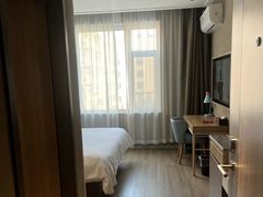 -如家驿居酒店(北京首都体育馆白石桥南地铁站店)