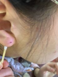 -花师傅专业手穿耳洞打耳洞穿孔