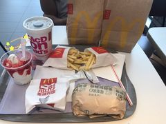 -麦当劳(政通路店)