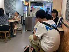 等位区-八婆婆烧仙草(中山路店)