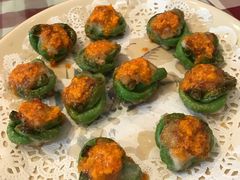 香煎蟹黄墨鱼饼-龙桥私厨·姜花菊花过桥鱼·顺德菜(容桂店)