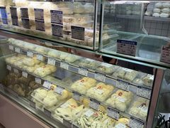 -白玉兰食品甜凤店(合生汇店)