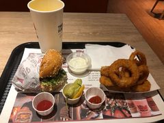 -The Habit Burger Grill 哈比特汉堡(复兴soho店)