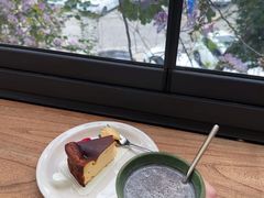 -花苑里咖啡(威远店)