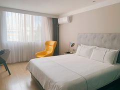 -白玉兰酒店(上海田子坊马当路地铁站店)