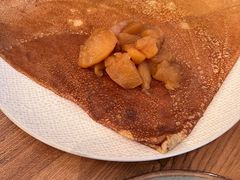 慢炖盐焦糖苹果可丽饼-RAC BAR(安福路店)