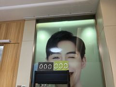 -上海仁爱医院口腔科 · 种植