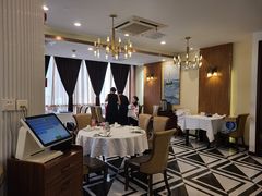 -老人和饭店(淮海中路店)