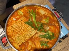 部队年糕鸡肉火锅-花腰餐吧Bistro烧烤 傣味(传媒大学店)