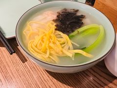 虾肉馄饨-缸鸭狗(天一广场店)