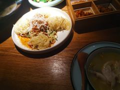 -九锅一堂酸菜鱼(新南凯德直营店)