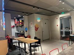 -麦当劳(四平路店)