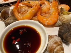 -大中华希尔顿酒店-念自助餐·嗨啤·小龙虾