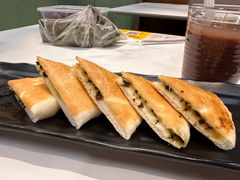 -楚山晓·湖北菜(武汉光谷K11店)