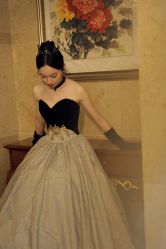 -Lady  Jane高端婚纱礼服馆