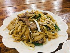 干炒牛河-南记食粥坊·宵夜大排档(莲花总店)