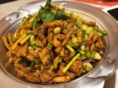 干锅牛蛙-闻溪有渔·活鱼现烤才好吃(太仓万达店)